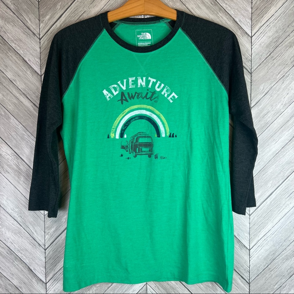The North Face Baseball Tee Medium Adventure Awaits
